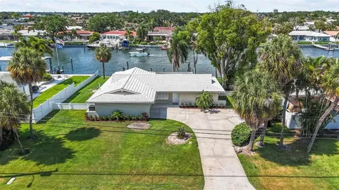 4133 49TH Avenue S St Petersburg FL 33711