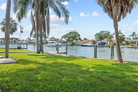 4133 49th Avenue S St Petersburg FL 33711