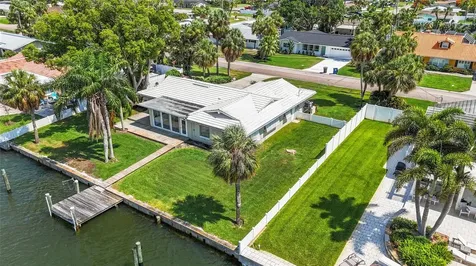 4133 49th Avenue S St Petersburg FL 33711