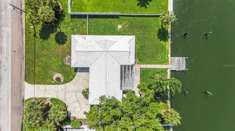 4133 49th Avenue S St Petersburg FL 33711