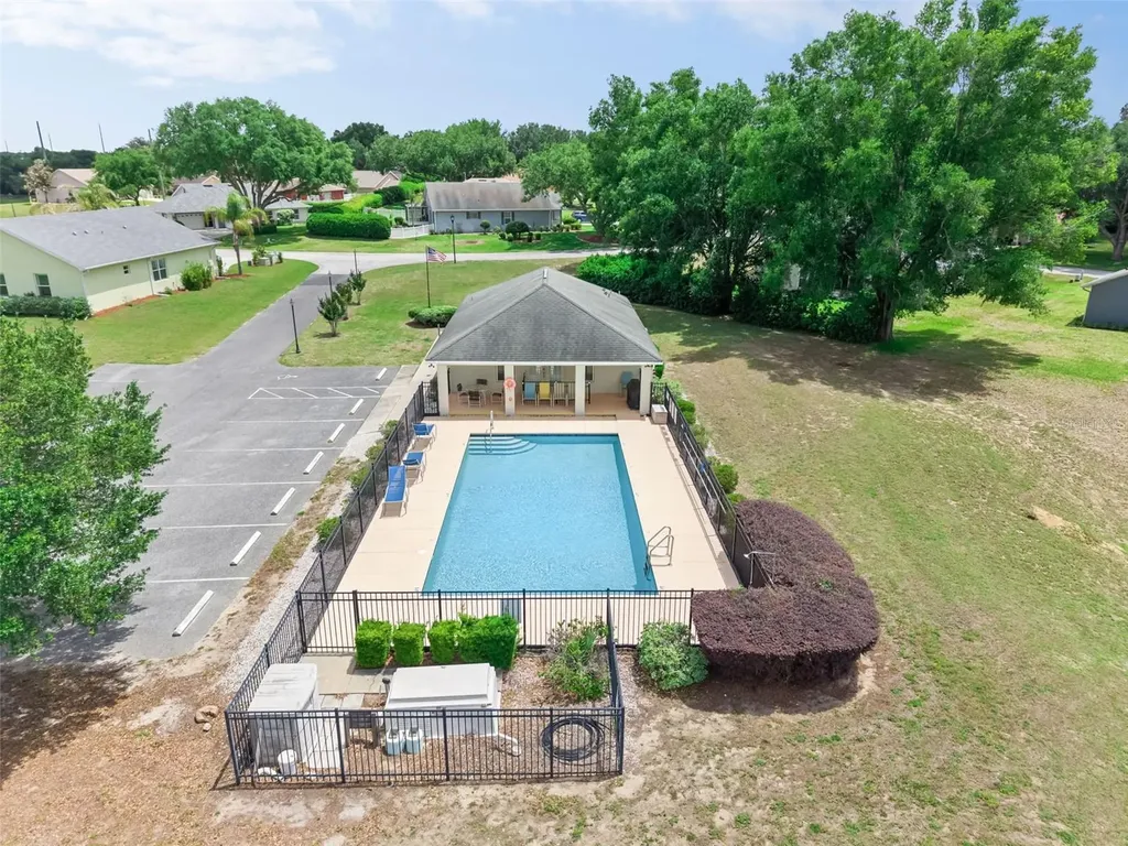 95 Fairway Circle Umatilla FL 32784