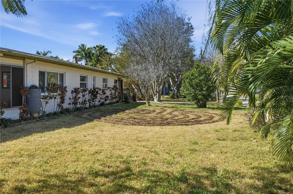 2701 56th Street S Gulfport FL 33707