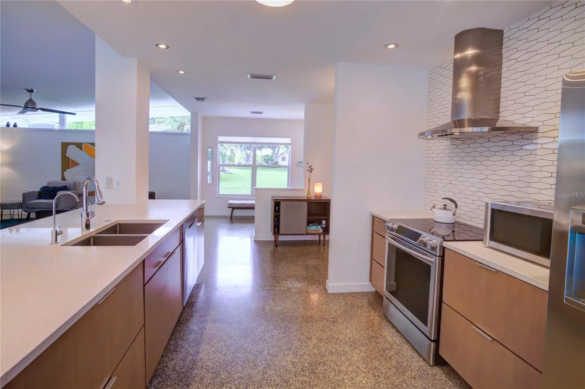 7812 San Juan Avenue Bradenton FL 34209