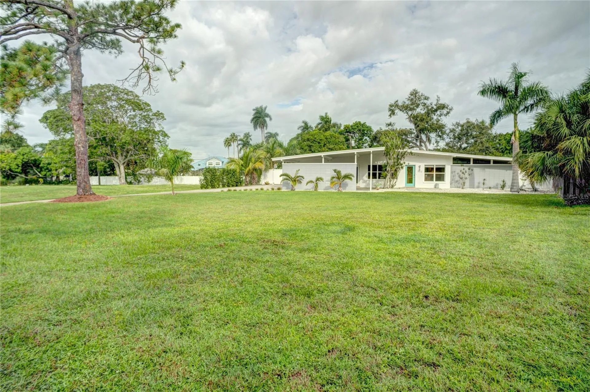7812 San Juan Avenue Bradenton FL 34209