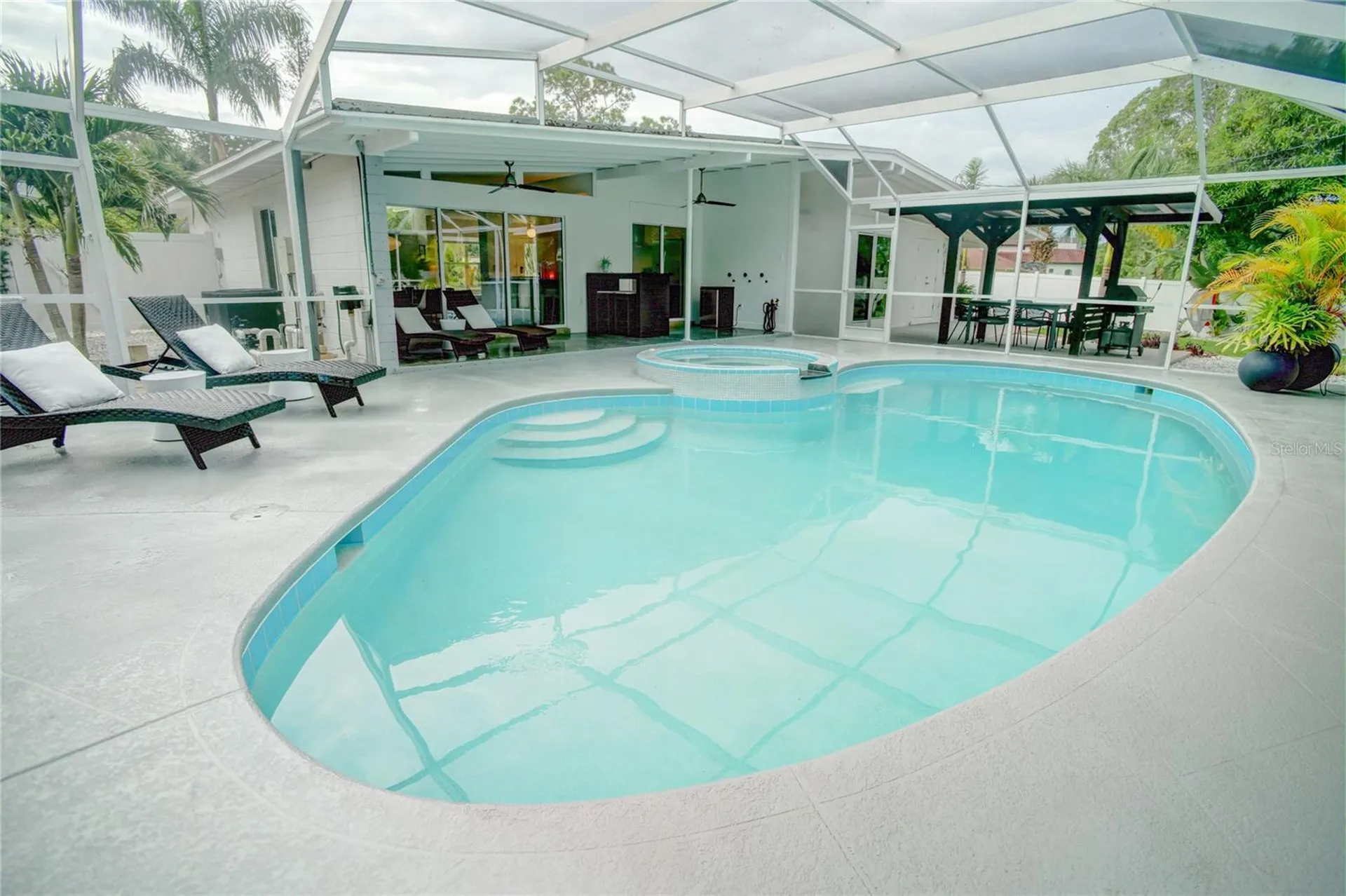 7812 San Juan Avenue Bradenton FL 34209