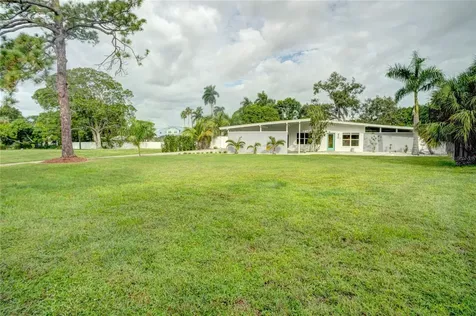 7812 San Juan Avenue Bradenton FL 34209