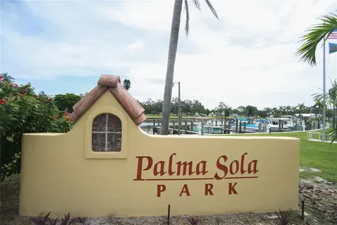 7812 San Juan Avenue Bradenton FL 34209