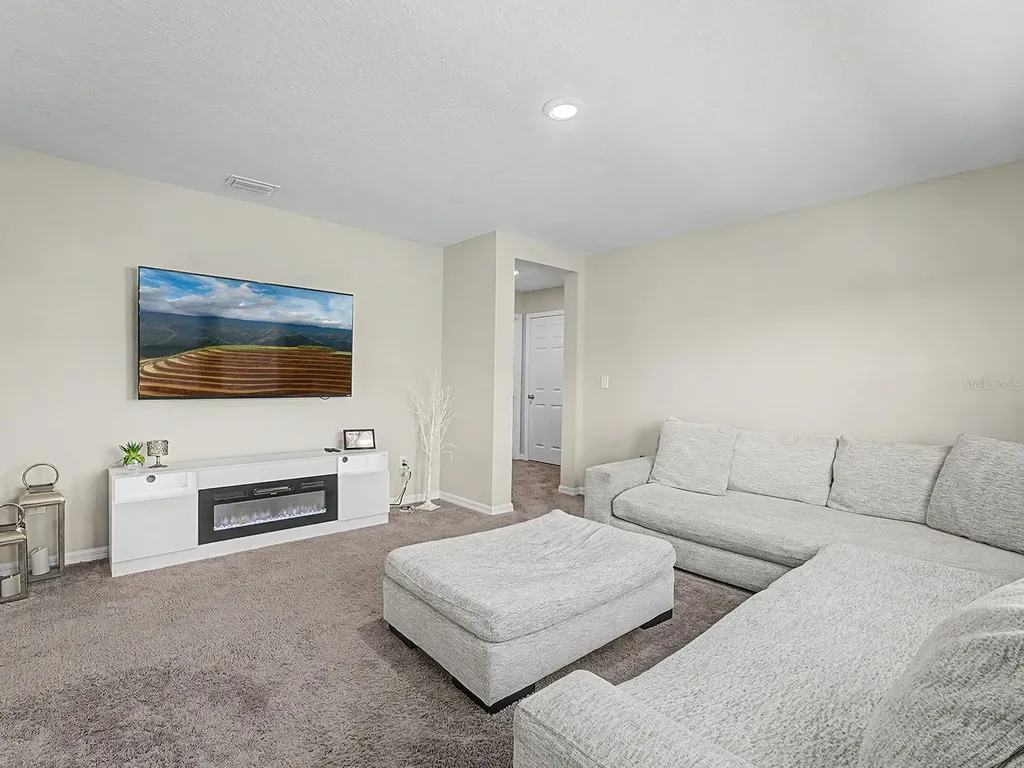 7587 Starflower Way Wesley Chapel FL 33545