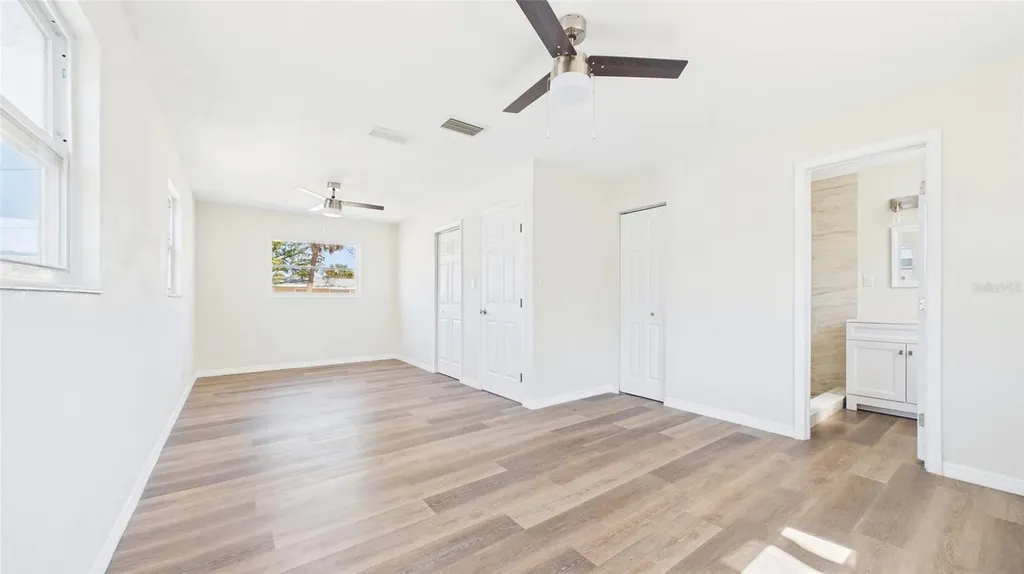 4418 W Fairview Heights Tampa FL 33616