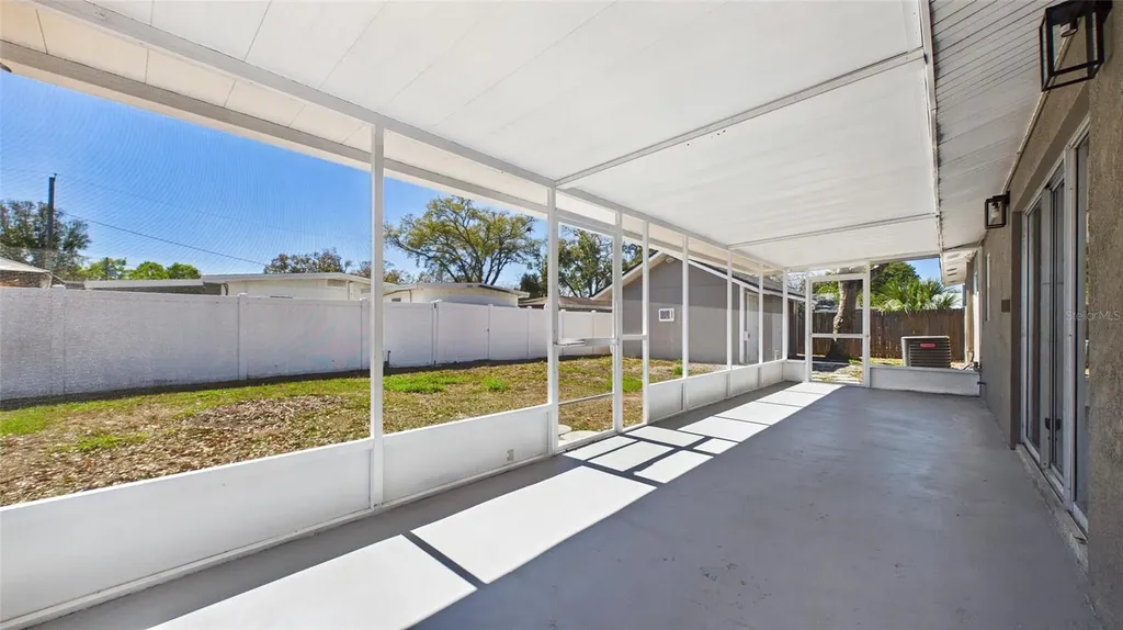 4418 W Fairview Heights Tampa FL 33616