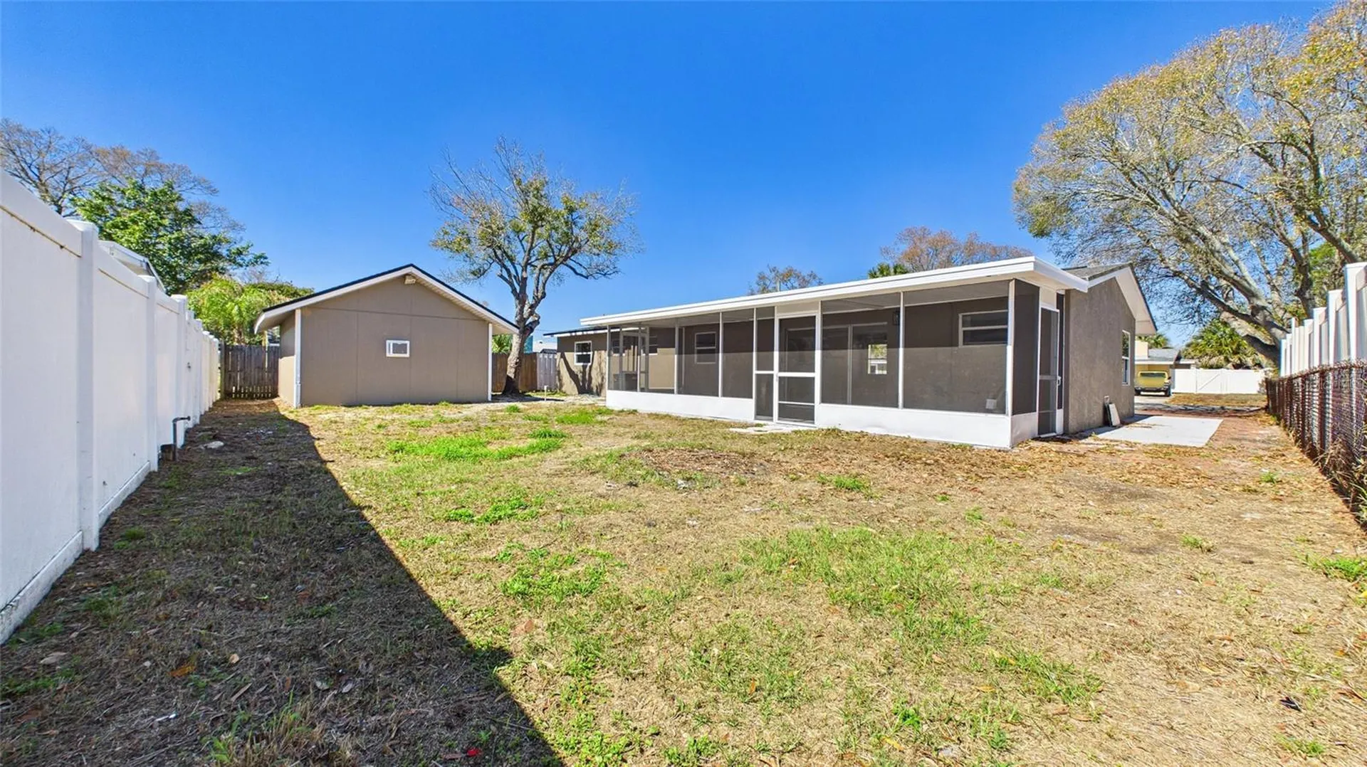 4418 W Fairview Heights Tampa FL 33616