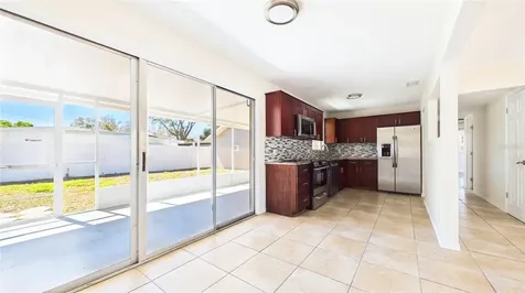 4418 W Fairview Heights Tampa FL 33616