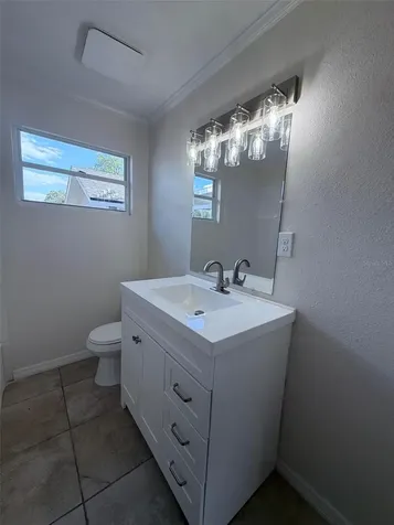 4418 W Fairview Heights Tampa FL 33616