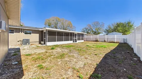 4418 W Fairview Heights Tampa FL 33616