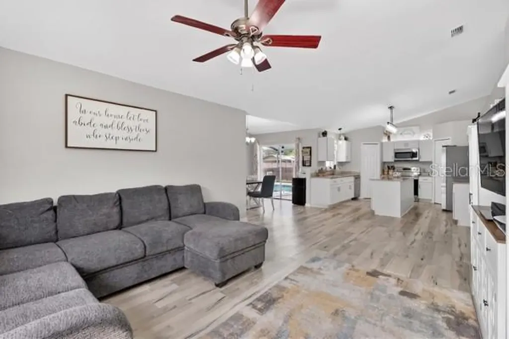 3857 Sleepy Hill Oaks Loop Lakeland FL 33810