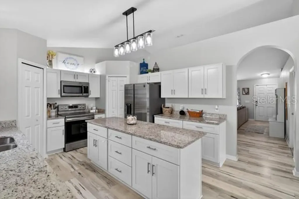 3857 Sleepy Hill Oaks Loop Lakeland FL 33810
