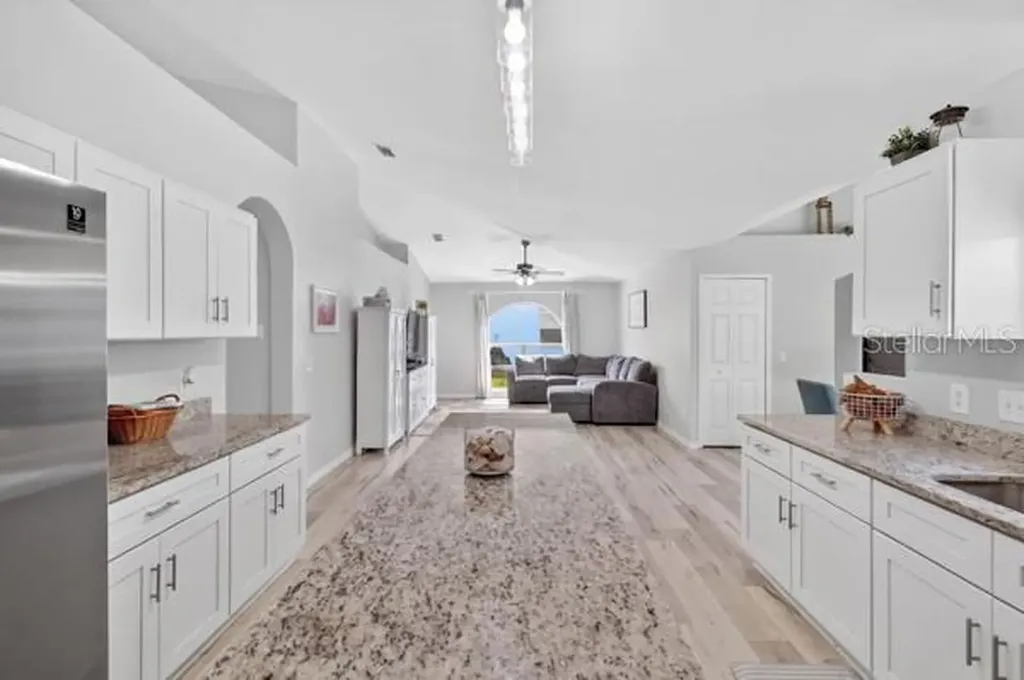 3857 Sleepy Hill Oaks Loop Lakeland FL 33810