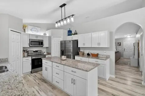3857 Sleepy Hill Oaks Loop Lakeland FL 33810