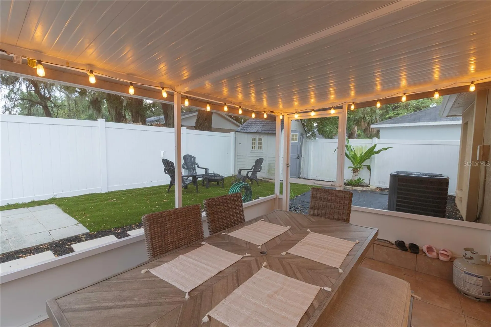 11910 Mango Groves Boulevard Seffner FL 33584