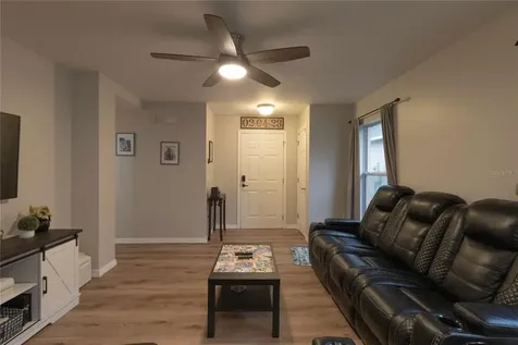 11910 Mango Groves Boulevard Seffner FL 33584