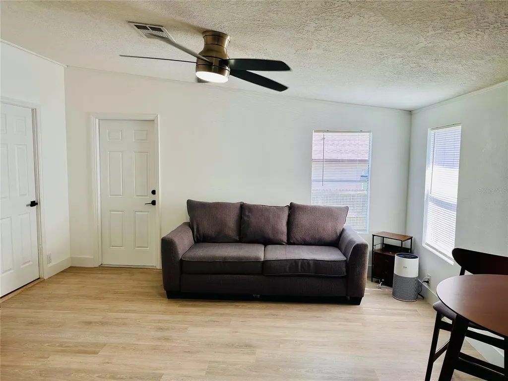 9626 3rd Avenue Orlando FL 32824