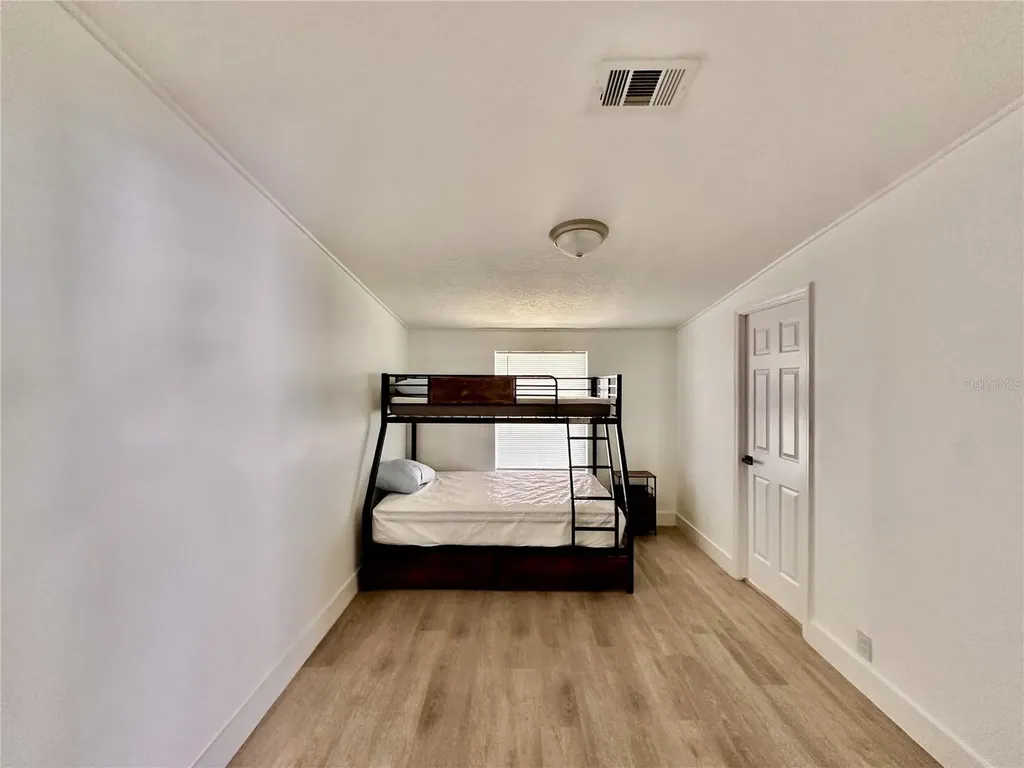 9626 3rd Avenue Orlando FL 32824
