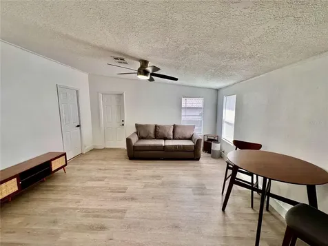 9626 3rd Avenue Orlando FL 32824