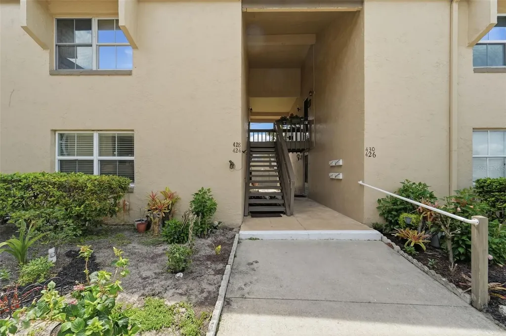 424 Windmeadows Street Altamonte Springs FL 32701