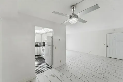 424 Windmeadows Street Altamonte Springs FL 32701