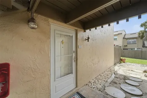 424 Windmeadows Street Altamonte Springs FL 32701