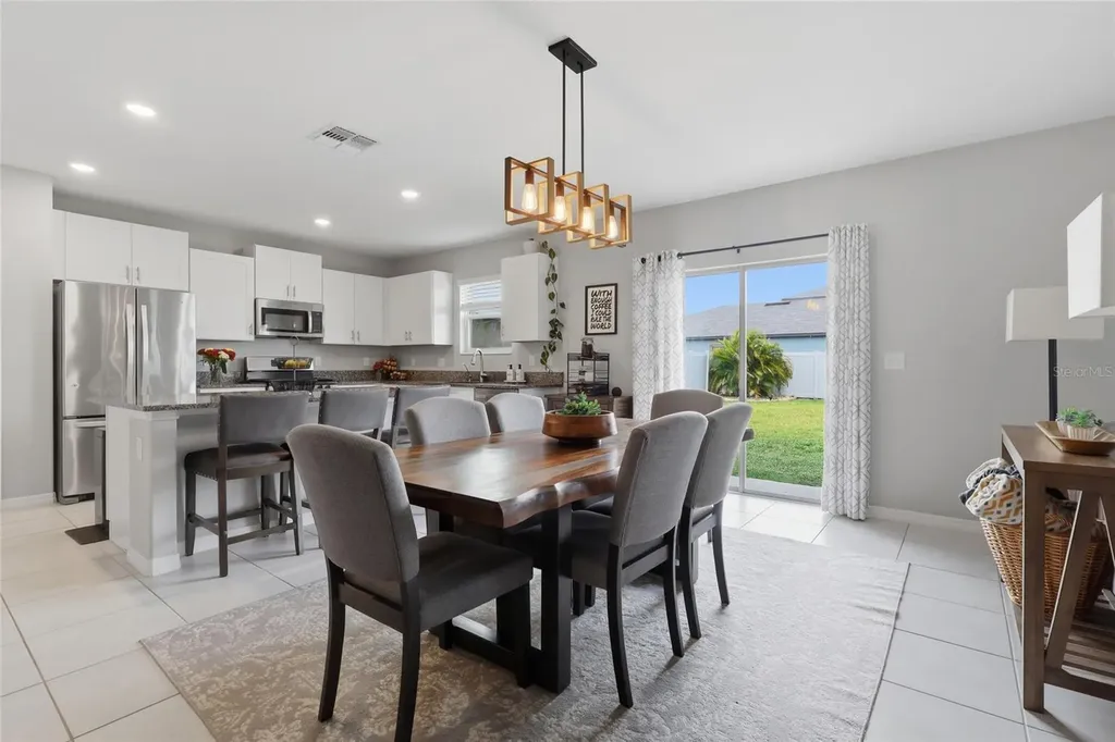 5052 White Chicory Drive Apollo Beach FL 33572