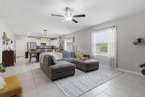 5052 White Chicory Drive Apollo Beach FL 33572