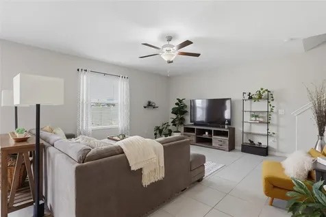 5052 White Chicory Drive Apollo Beach FL 33572