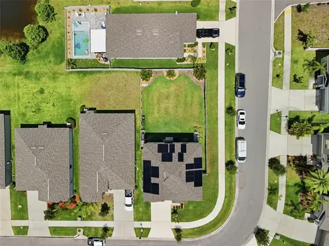 5052 White Chicory Drive Apollo Beach FL 33572