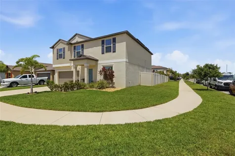 5052 White Chicory Drive Apollo Beach FL 33572