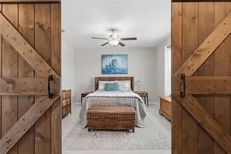 5052 White Chicory Drive Apollo Beach FL 33572