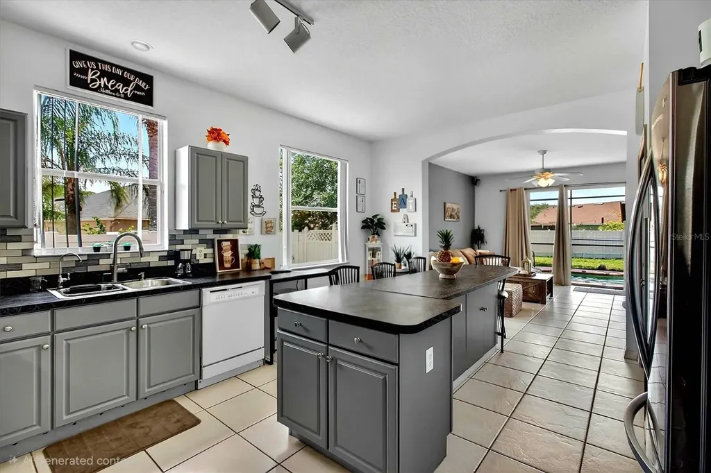 2304 Saphire Court Kissimmee FL 34743