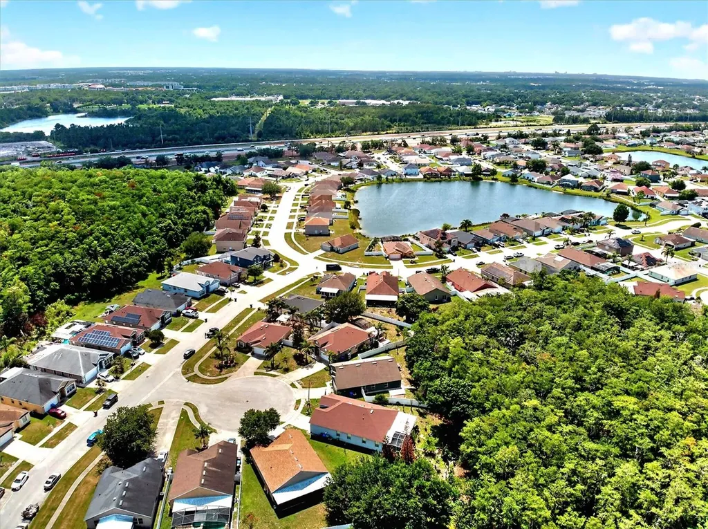 2304 Saphire Court Kissimmee FL 34743