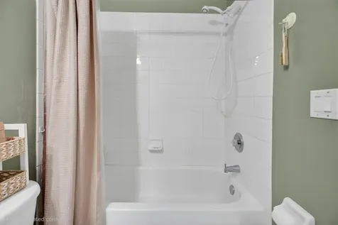 2304 Saphire Court Kissimmee FL 34743