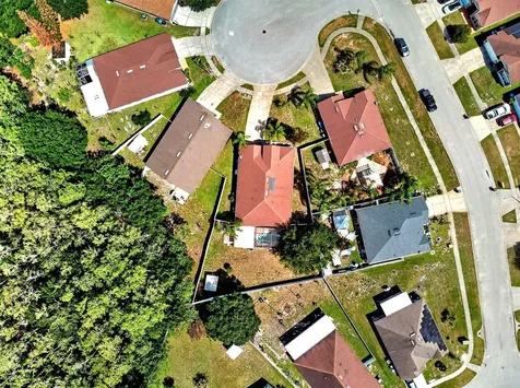 2304 Saphire Court Kissimmee FL 34743