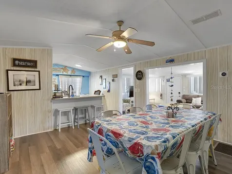 112 8th Street NE Steinhatchee FL 32359