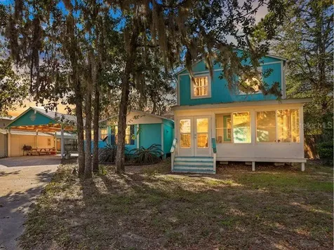 112 8th Street NE Steinhatchee FL 32359