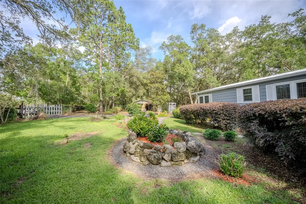 5042 SW 166th Court Road Ocala FL 34481