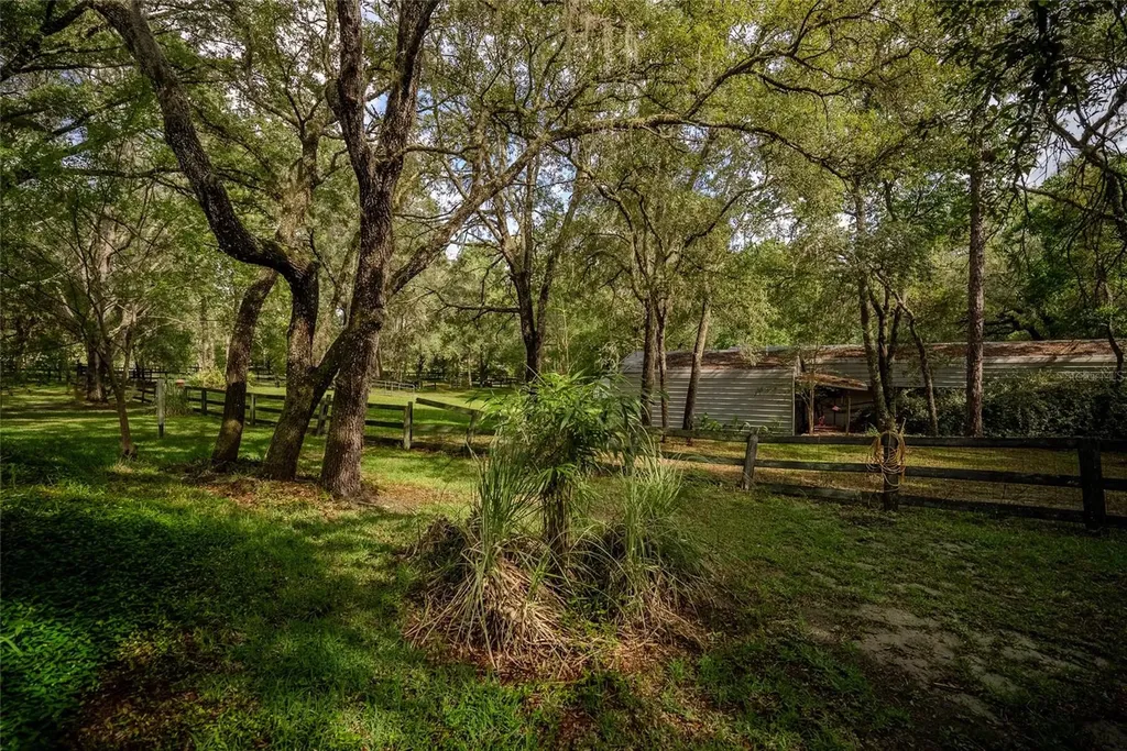 5042 SW 166th Court Road Ocala FL 34481