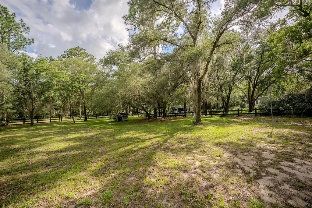 5042 SW 166th Court Road Ocala FL 34481