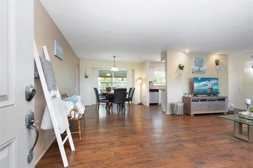 11549 69th Avenue Seminole FL 33772