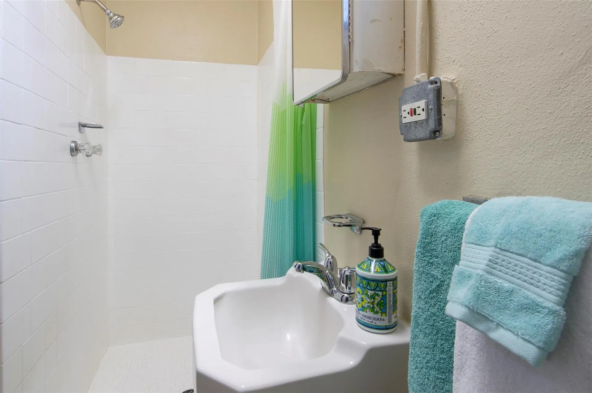11549 69th Avenue Seminole FL 33772