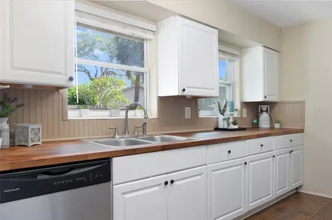 11549 69th Avenue Seminole FL 33772