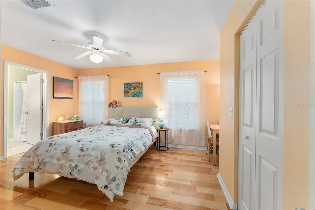 4434 NW 36th Terrace Gainesville FL 32605
