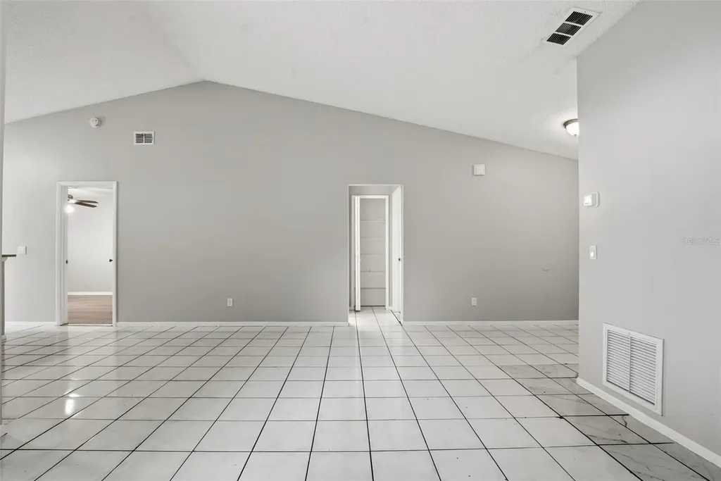 1183 Pin Oak Drive Apopka FL 32703